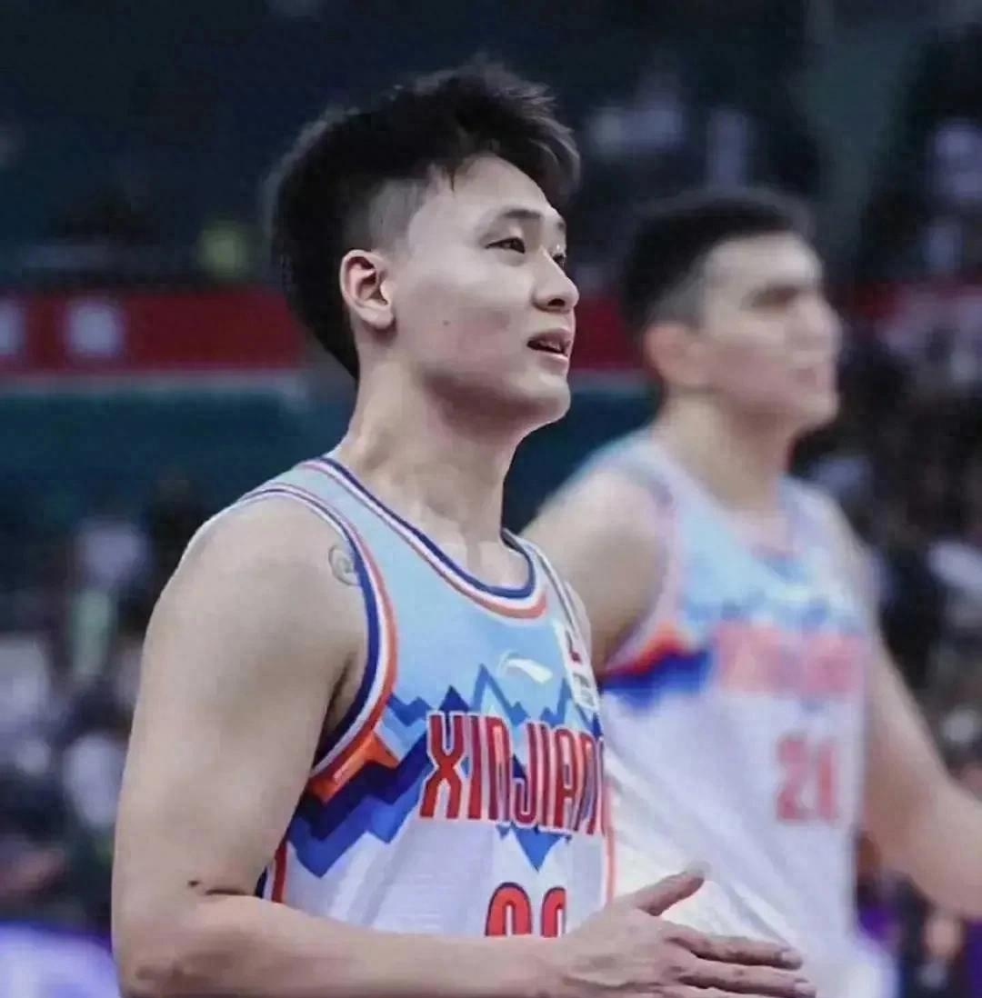 奇异果官网-关于新疆男篮遭遇广州队，实力均衡充满对抗的信息